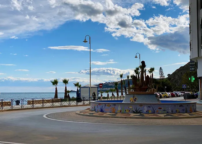 Fantástico Estudio en 1a Línea de Playa con Piscina